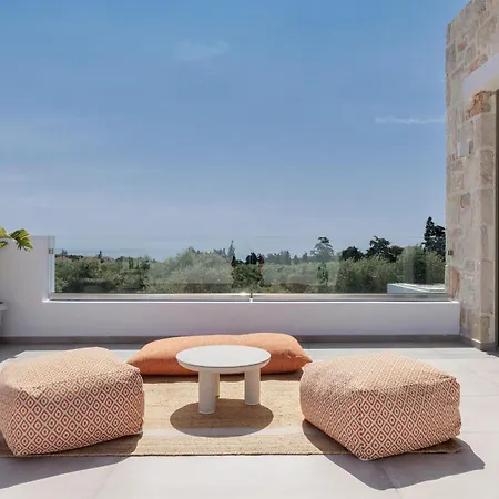 Oceanids Luxury Villas, By Thinkvilla Villa