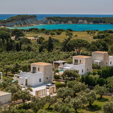 Oceanids Luxury Villas, By Thinkvilla *