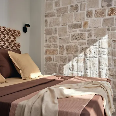 Oceanids Luxury Villas, By Thinkvilla Villa Vasilikí
